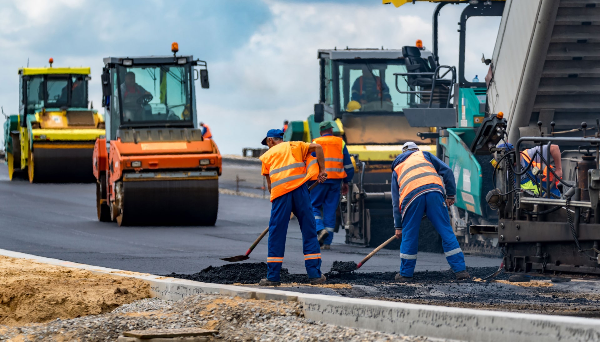 Reliable asphalt construction services in Sarasota, FL for various projects.